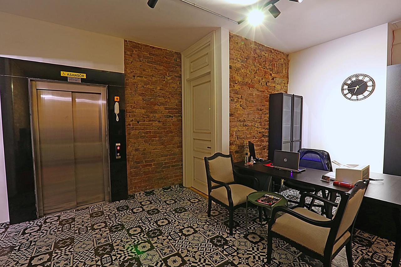 Istanbul Taksim Istiklal Street Kamil Hotel - Historical Exterior foto