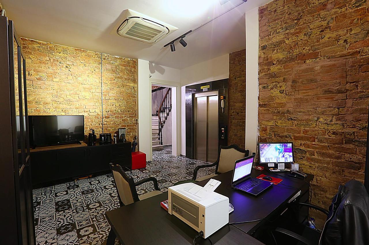 Istanbul Taksim Istiklal Street Kamil Hotel - Historical Exterior foto
