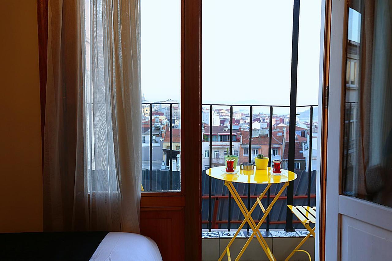 Istanbul Taksim Istiklal Street Kamil Hotel - Historical Exterior foto
