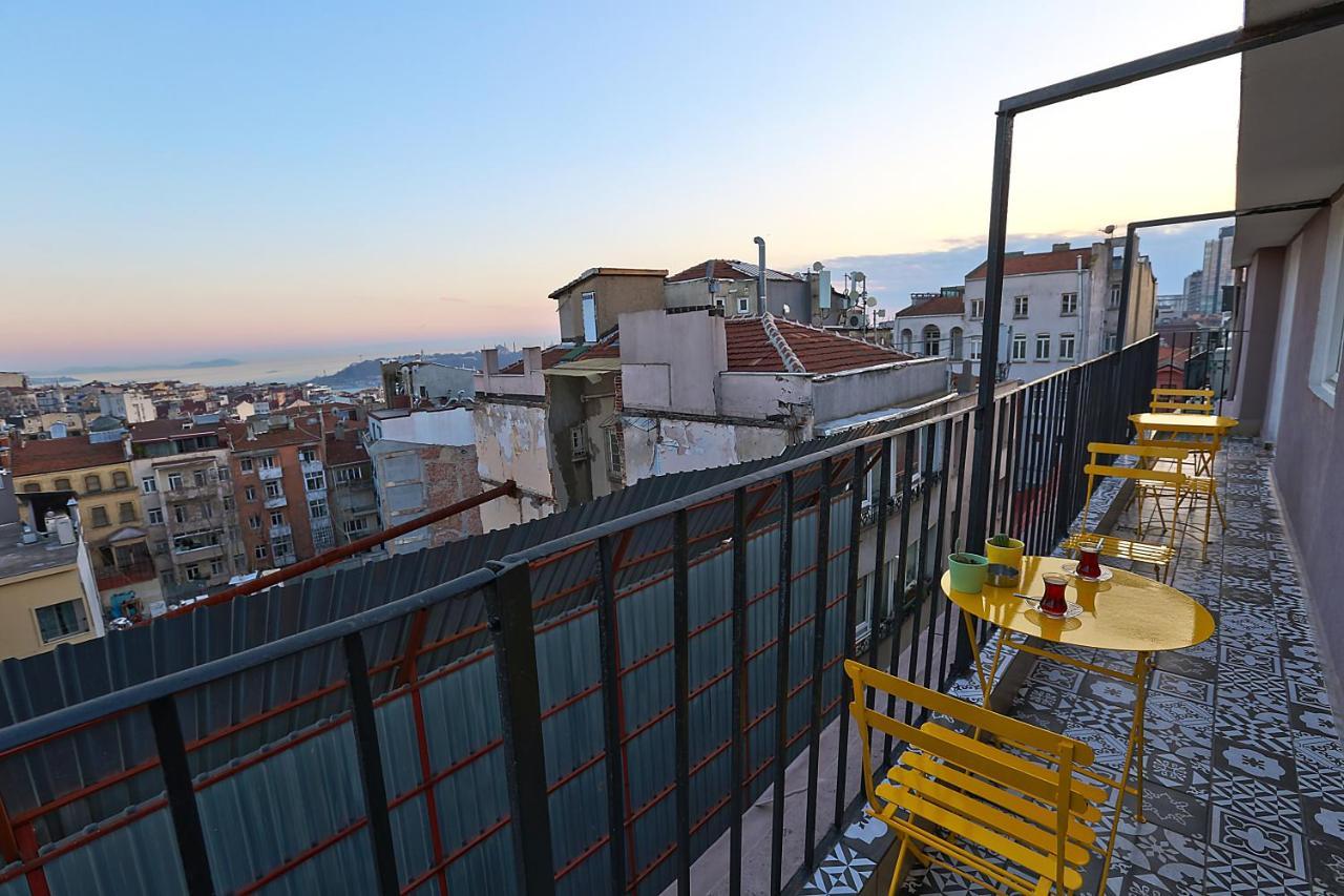 Istanbul Taksim Istiklal Street Kamil Hotel - Historical Exterior foto